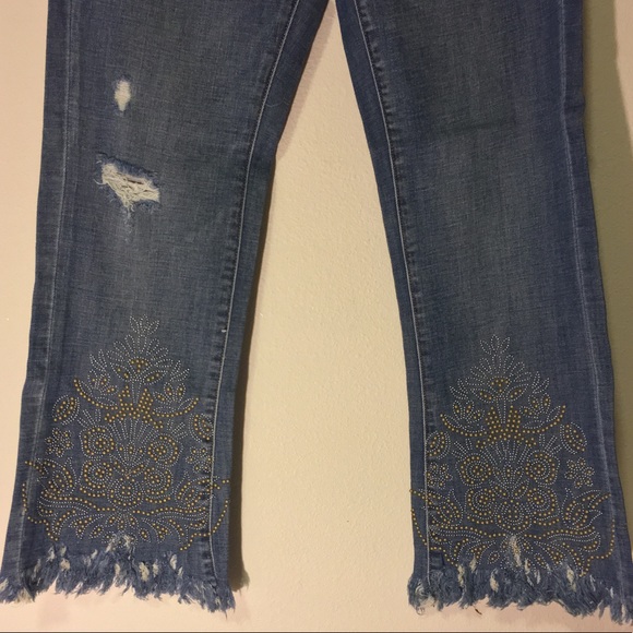 BLANKNYC DENIM-STUDDED CROP FLARE JEANS- Retail! - Picture 8 of 8